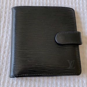 Louis Vuitton Epi leather wallet